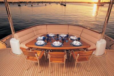 <b>Галерея</b>  Feadship Full Custom Mystique 