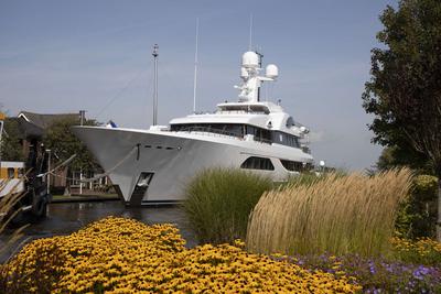  Feadship Full Custom W  <b>Exterior Gallery</b>