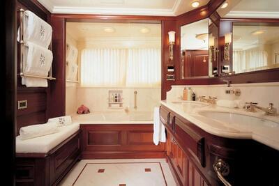 <b>Галерея</b>  Feadship Full Custom Berilda 