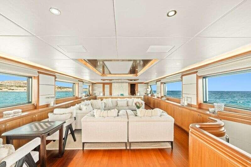 Feadship Full custom Alaia