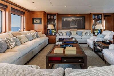 <b>Галерея интерьеров</b>  Feadship Full custom Ancallia 