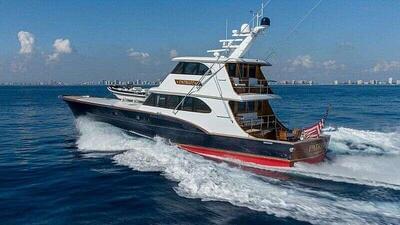 <b>Галерея</b>  Feadship Full custom Catch 