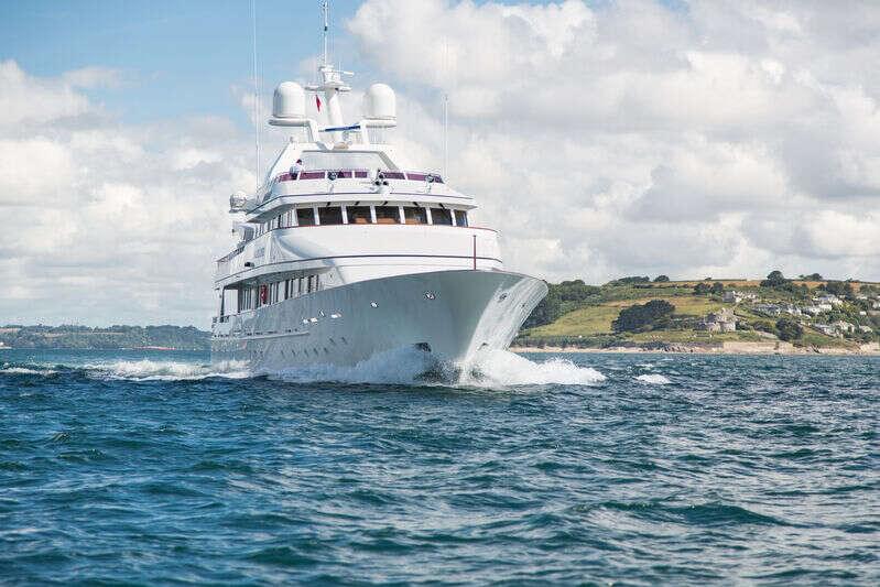 <b>Галерея</b>  Feadship Full custom Constance 
