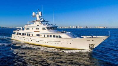 Feadship Full custom Drama queen