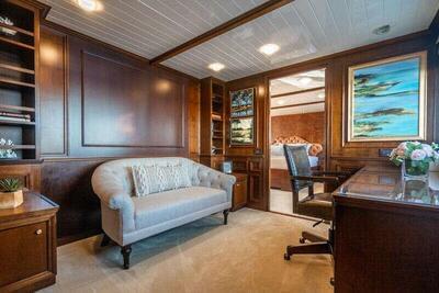<b>Галерея интерьеров</b>  Feadship Full custom Drama queen 