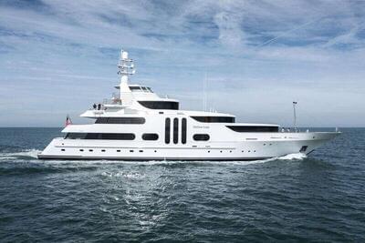 Feadship Full custom Gallant lady