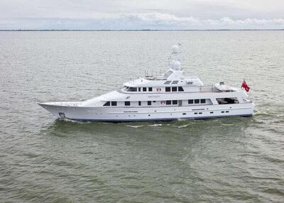  Feadship Full custom Halcyon  <b>Exterior Gallery</b>