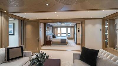 <b>Галерея интерьеров</b>  Feadship Full custom Hampshire 