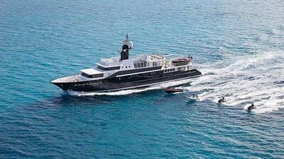  Feadship Full custom Highlander  <b>Exterior Gallery</b>
