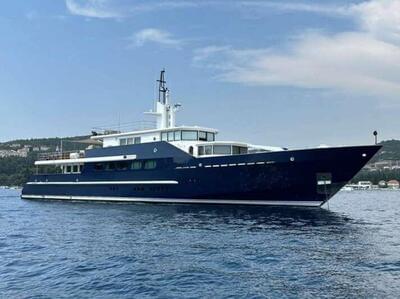 Feadship Full custom Koru
