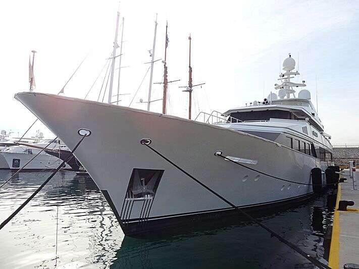 Feadship Full custom Mysorah