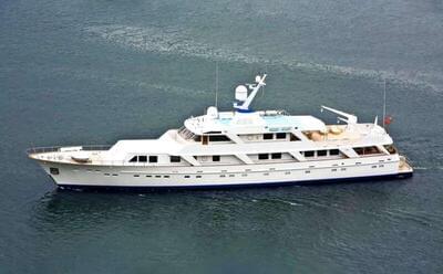 Feadship Full custom Nostalgia