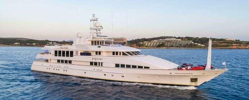 <b>Галерея</b>  Feadship Full custom Pegasus 