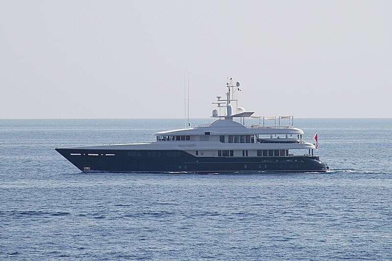 Feadship Full custom Princess too