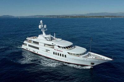 Feadship Full custom Sea huntress