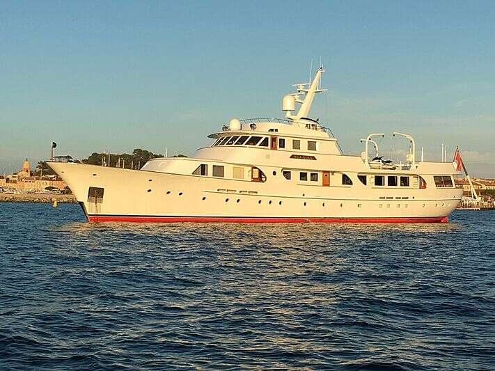 <b>Галерея</b>  Feadship Full custom Seagull of cayman 