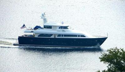 Ferretti Custom Line 27 Myeerah