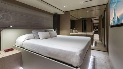  Ferretti Custom Line Navetta 33 Fifi  <b>Interior Gallery</b>