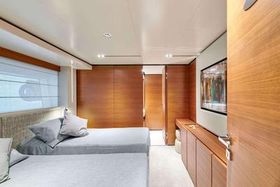  Ferretti Custom Line Navetta 33 Mac One  <b>Interior Gallery</b>