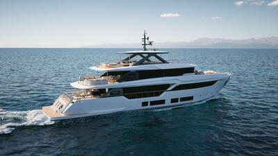 Ferretti Custom Line Navetta 35