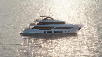  Ferretti Custom Line Navetta 35  <b>Exterior Gallery</b>