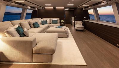 <b>Галерея интерьеров</b>  Ferretti Custom Line Navetta 37 Eros 