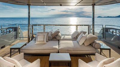 <b>Галерея</b>  Ferretti Custom Line Navetta 38 Telli 