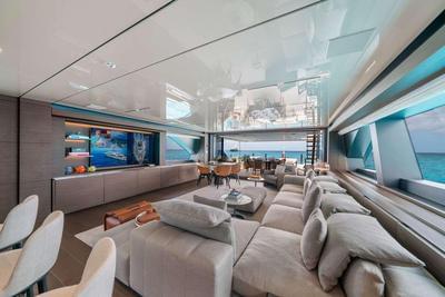 <b>Галерея интерьеров</b>  Ferretti Custom Line Navetta 42 Asante 