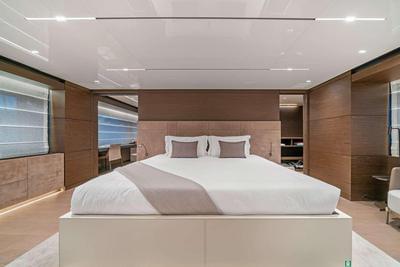  Ferretti Custom Line Navetta 42 Asante  <b>Interior Gallery</b>