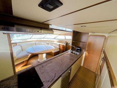 <b>Галерея интерьеров</b>  Ferretti 80 