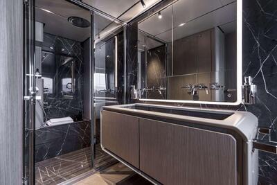  Ferretti Infynito 90  <b>Interior Gallery</b>