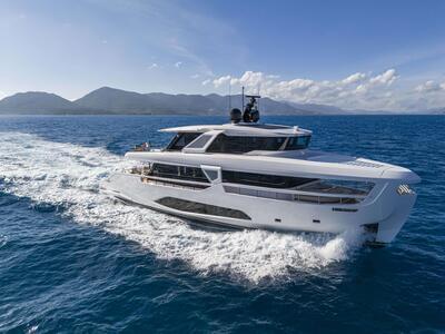  Ferretti Infynito 90  <b>Exterior Gallery</b>