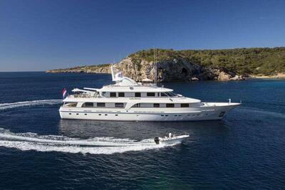  Hakvoort Custom Lady duvera  <b>Exterior Gallery</b>