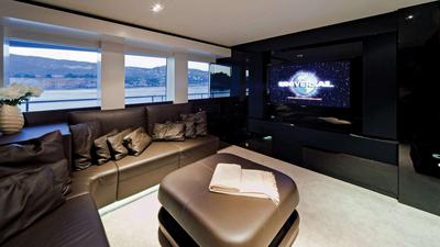 <b>Галерея интерьеров</b>  Heesen 4400 ALUMINIUM Jems 