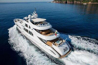  Heesen 4700 Luisa  <b>Exterior Gallery</b>