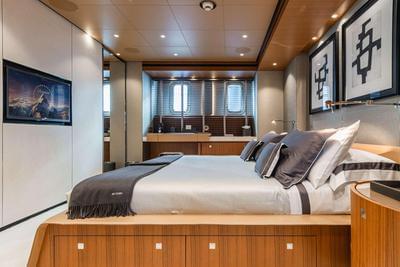  Heesen 5000 ALUMINIUM MONACO WOLF  <b>Interior Gallery</b>