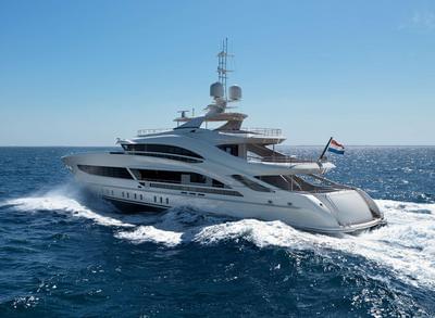  Heesen 50M STEEL Arkadia  <b>Exterior Gallery</b>