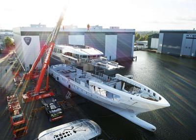  Heesen 60M STEEL FDHF CUSTOM Lusine  <b>Gallery</b>
