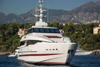  Heesen Custom Red sapphire i  <b>Exterior Gallery</b>
