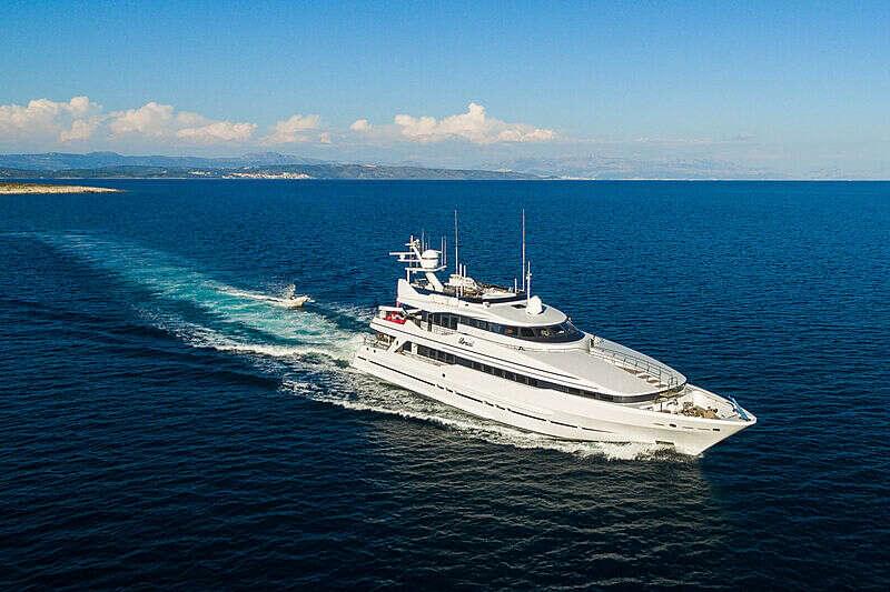  Heesen Custom Tahi  <b>Exterior Gallery</b>