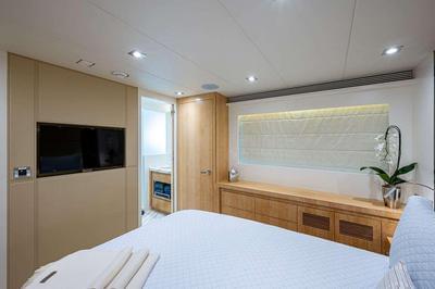  Horizon RP110 Skylounge Andrea VI  <b>Interior Gallery</b>