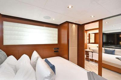  Horizon RP110 Skylounge Neverland  <b>Interior Gallery</b>