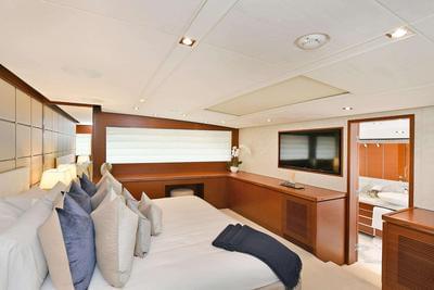  Horizon RP110 Skylounge Neverland  <b>Interior Gallery</b>