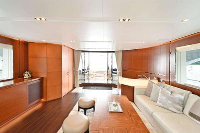  Horizon RP110 Skylounge Neverland  <b>Interior Gallery</b>