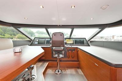  Horizon RP110 Skylounge Neverland  <b>Interior Gallery</b>