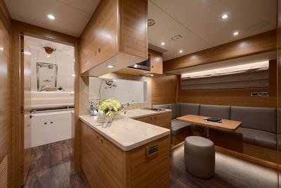 <b>Галерея интерьеров</b>  Horizon RP120 Short Story 