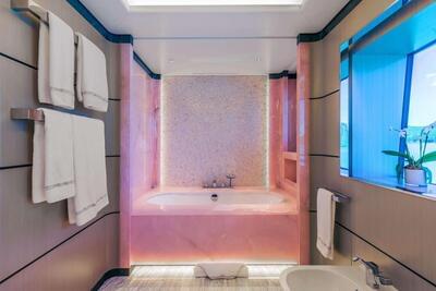  Lürssen custom Moon Sand  <b>Interior Gallery</b>