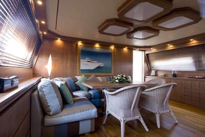  Maiora 31DP Escape II  <b>Interior Gallery</b>