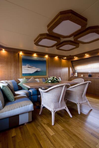  Maiora 31DP Escape II  <b>Interior Gallery</b>