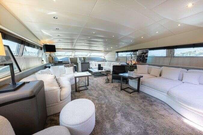 Mangusta 100 Lauren v